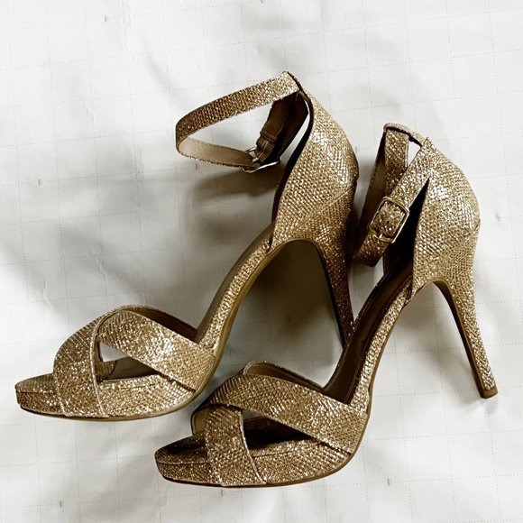 FIONI Clothing Shimmering Gold Strappy Heels - Picture 2 of 6